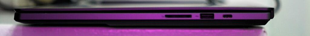 Zephyrus G16 ports right